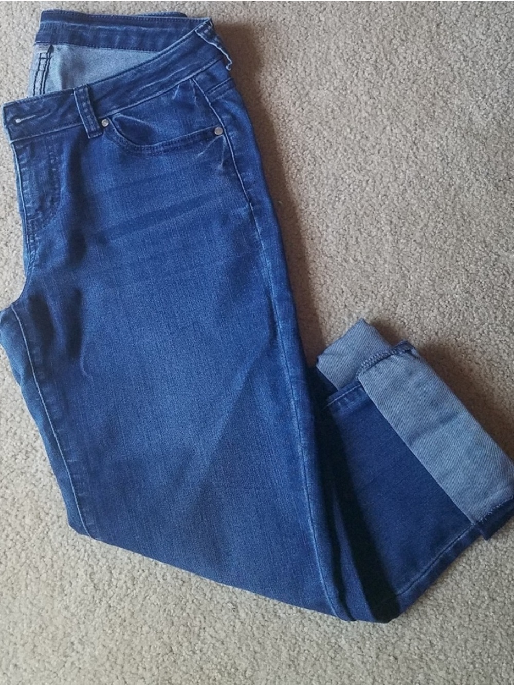 Jennifer Lopez Capri Jeans Soft Denim Size 4